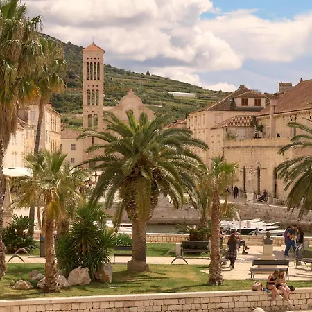 아파트 Mama Marija